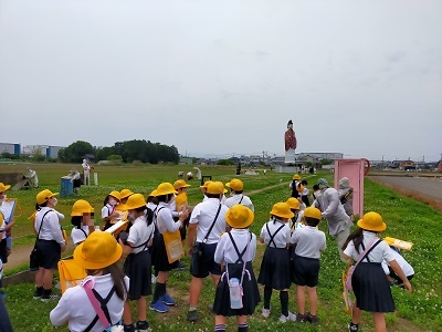 町探検　かかし公園